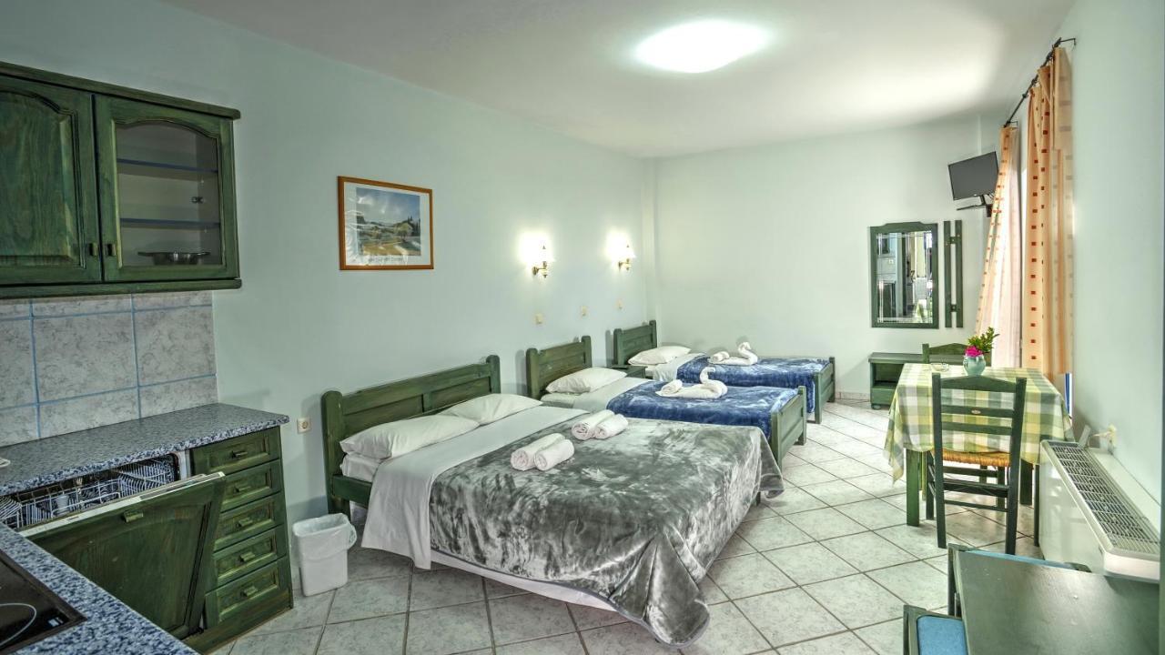 Hotel Zeus Kárystos Eksteriør bilde