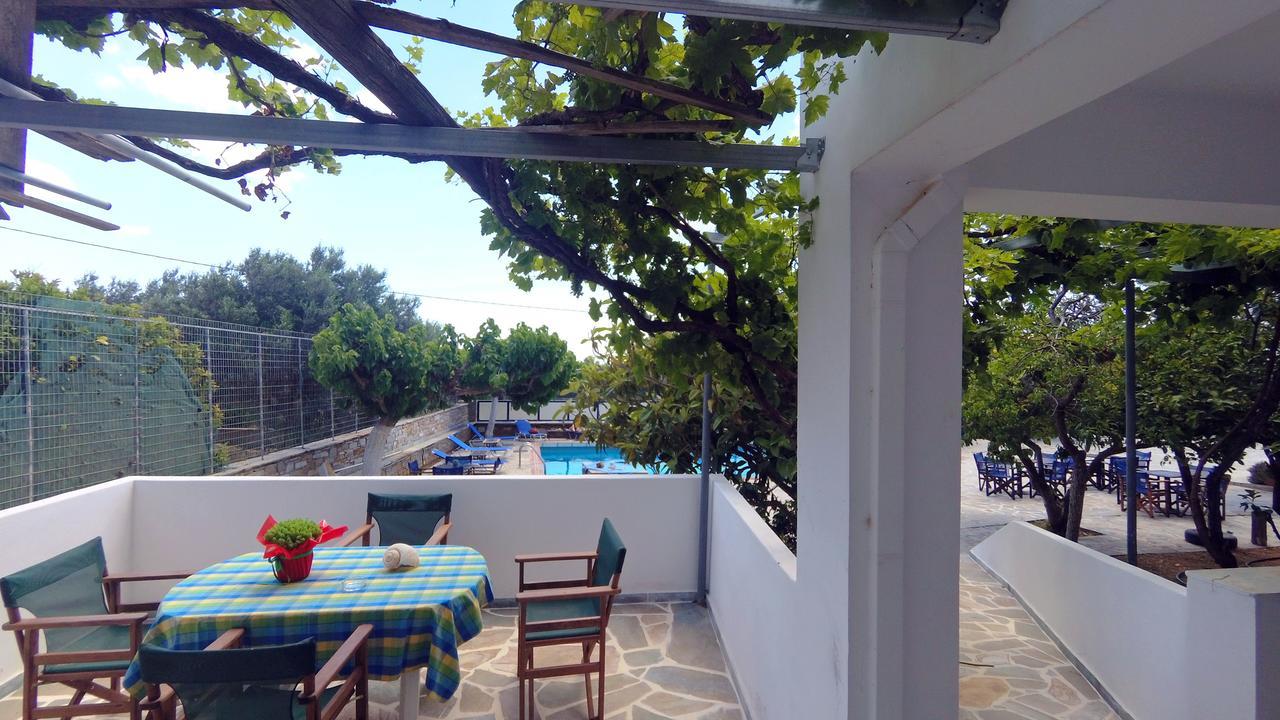 Hotel Zeus Kárystos Eksteriør bilde